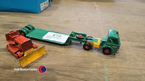 Matchbox Dyson low loader with Case tractor