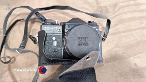 Zenith B camera & case