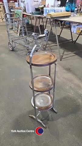 Folding plate/plant stand