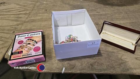 Box of mixed jewellery