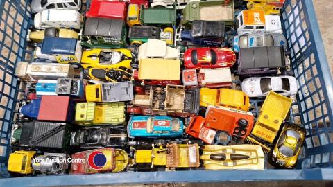 Tray of die cast and mixed play worn cars