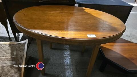 Oval dining table plus octagonal Mahogany top coffee