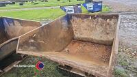 Mini tipping skip - 2