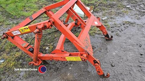 Hydraulic drill lift frame