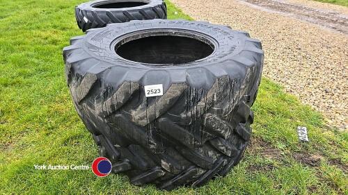 Pair 460-70R24 tyres