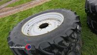 Pair 480-80R46 wheels - 2