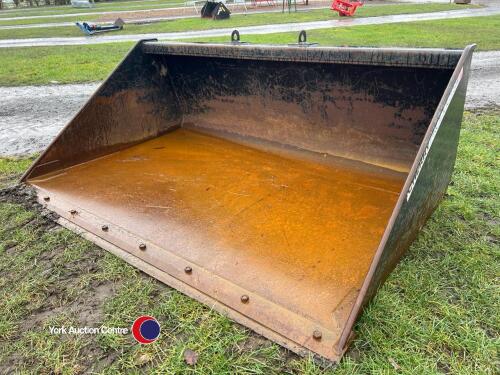 Cherry 7ft 6ins 2cum bucket on JCB brackets, excellent condition