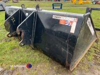 Cherry 7ft 6ins 2cum bucket on JCB brackets, excellent condition - 3