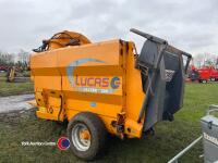 Lucas Castor 30R straw bedder, 2006 - 3