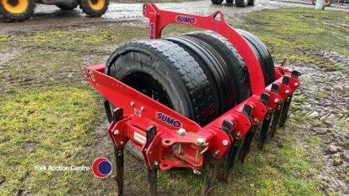 Sumo 3m tyre press with leading tines, vgc