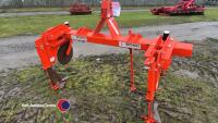 Browns 2 leg subsoiler c/w discs - 2