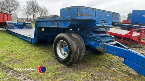 Side entry low loader trailer. Bed 21.5ft