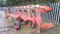 Naud 4F plough 5540 (3+1), good strong plough - frame & manual in office - 3