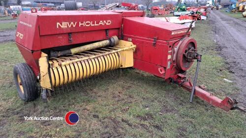 New Holland 370 Hayliner conventional baler