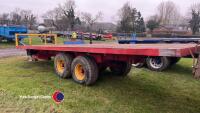 28ft tandem axle bale trailer, brakes, lights, strap box - 3