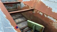 Millcreek compost trailer, c/w front conveyor - 5