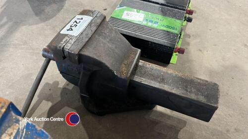 Large Record vice, good condition, wo
