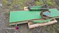 Easterby trailer parts - 2 rams, spring and trailer front - 2