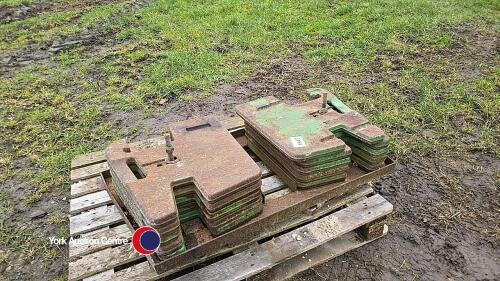 10 x John Deere 50kg wafer weights
