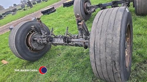 Bpw trailer axle on drum brakes with super single wheels and tyres