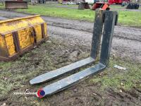 Heavy duty Merlo pallet forks, near new condition