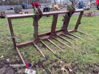 Merlo 7ft 6in handler fork with brackets for grab