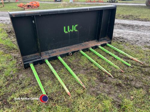 LWC muck fork with Euro brackets, good condition