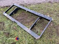 Manitou pallet tine frame - 2