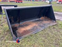 LWC bucket in demo condition with Euro brackets - 2
