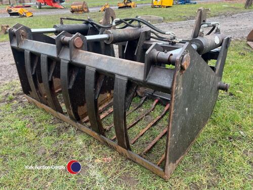 Slewtic 3 ram shear grab
