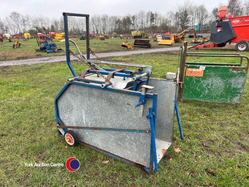Sheep turnover crate