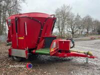 2024 Hi-Spec V12 tub mixer, R/H door, sliding cross conveyor, weigh, 20mm auger with extra knives, twin speed gearbox - 3