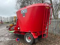 2024 Hi-Spec V12 tub mixer, R/H door, sliding cross conveyor, weigh, 20mm auger with extra knives, twin speed gearbox - 4