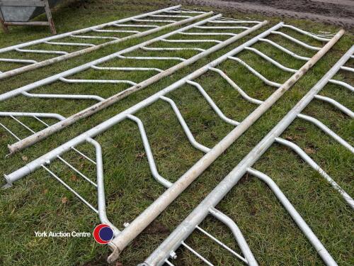 15ft heavy duty cattle feed barrier, new never used