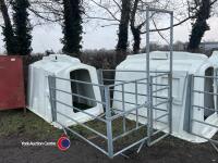 Calf hutch c/w Teemore HD galvanised pen