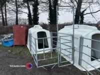 Calf hutch c/w Teemore HD galvanised pen - 2