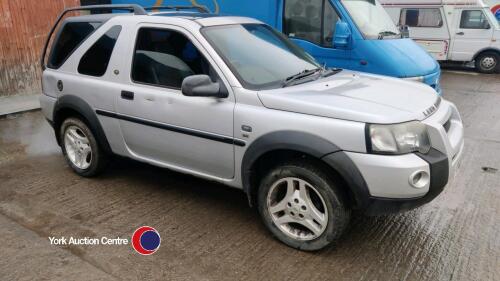 2004 Land Rover Freelander 2.0 TD4 SE - spares or repair, YX04WSD - 4 former keepers - On V/car register Cat N Jul 24 - MOT EXPIRED - 00’s 100140