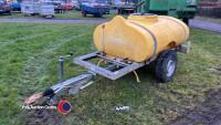 Single axle water bowser