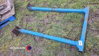 Tractor roll bar off Massey 135