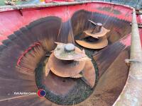 Kuhn Euromix I twin auger tandem axle feeder c/w side elevator, 2008 - 8