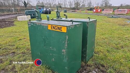 2 x 1000L oil tank
