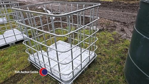 IBC cage in great condition