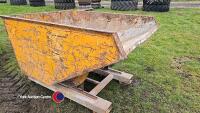 Forklift tipping skip, hand lever type, heavy duty - 3