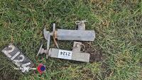 2 trailer prop stands - 2