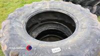 2x Firestone 540/65R30 tyres - 2