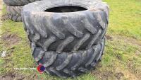 2x Firestone 540/65R30 tyres - 4