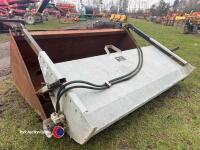 Grain bucket c/w JCB sweeper attachment and JCB Q-Fit brackets, working order - 2