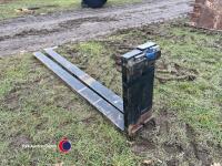 Pair of 1800mm length class 2 pallet forks - 3