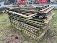 20 x wooden sheep bars
