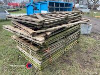 20 x wooden sheep bars - 2